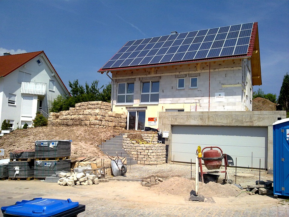 Dachówka solarna TEGOSOLAR – dach i źródło energii w jednym